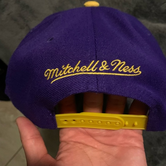Lakers Hat 2009 finals Mitchell & ness - Picture 3 of 8